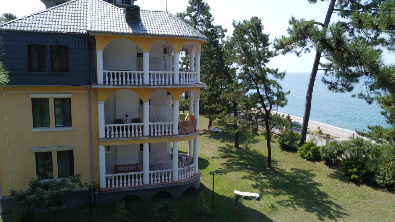 Marshal Resort Kobuleti ภายนอก รูปภาพ